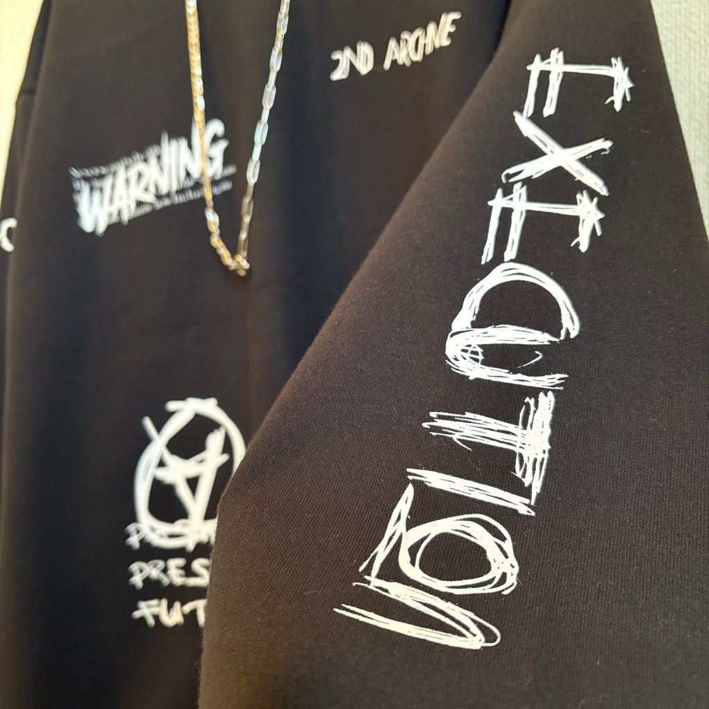 ロゴデザイントレーナー_ブラック